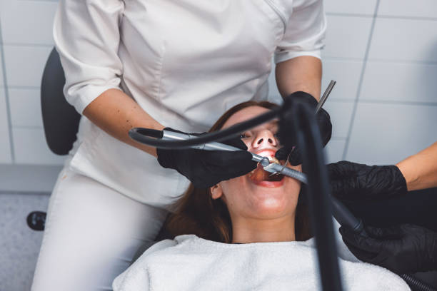 Best Broken or Cracked Tooth Emergency Dentist in Sauk Vlage, IL